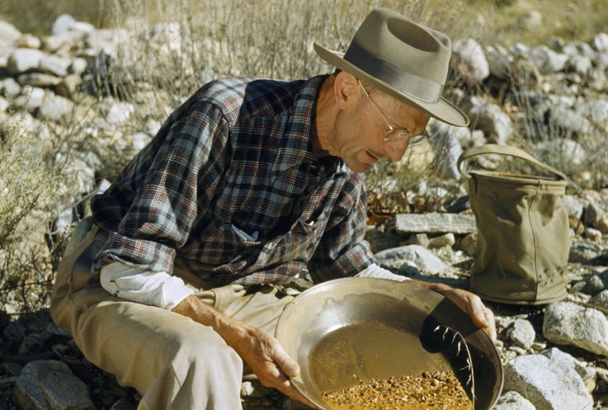 Miners panning for gold dust